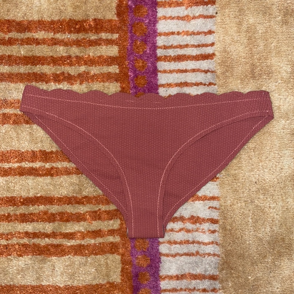 Marysia Swim Santa Barbara Scalloped Bikini Bottoms in Antelope SZ XS NWOT